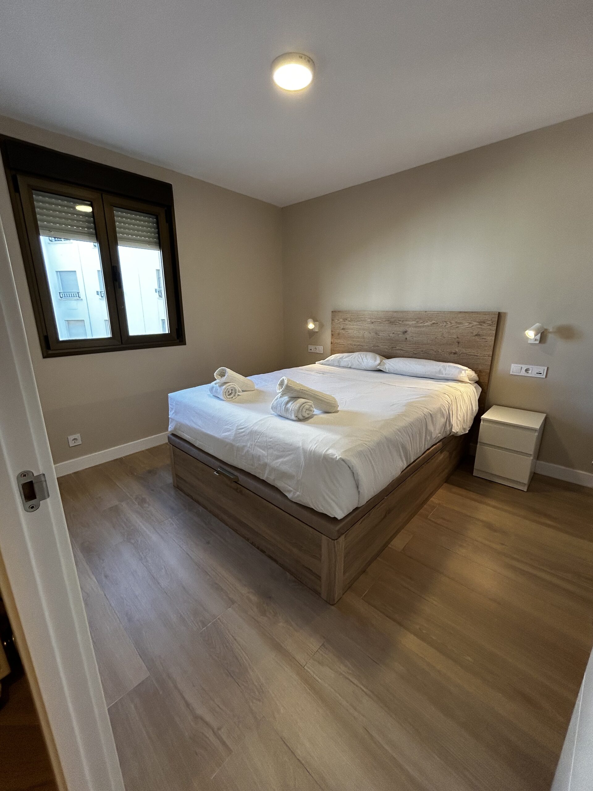 Room 1 Zea 4